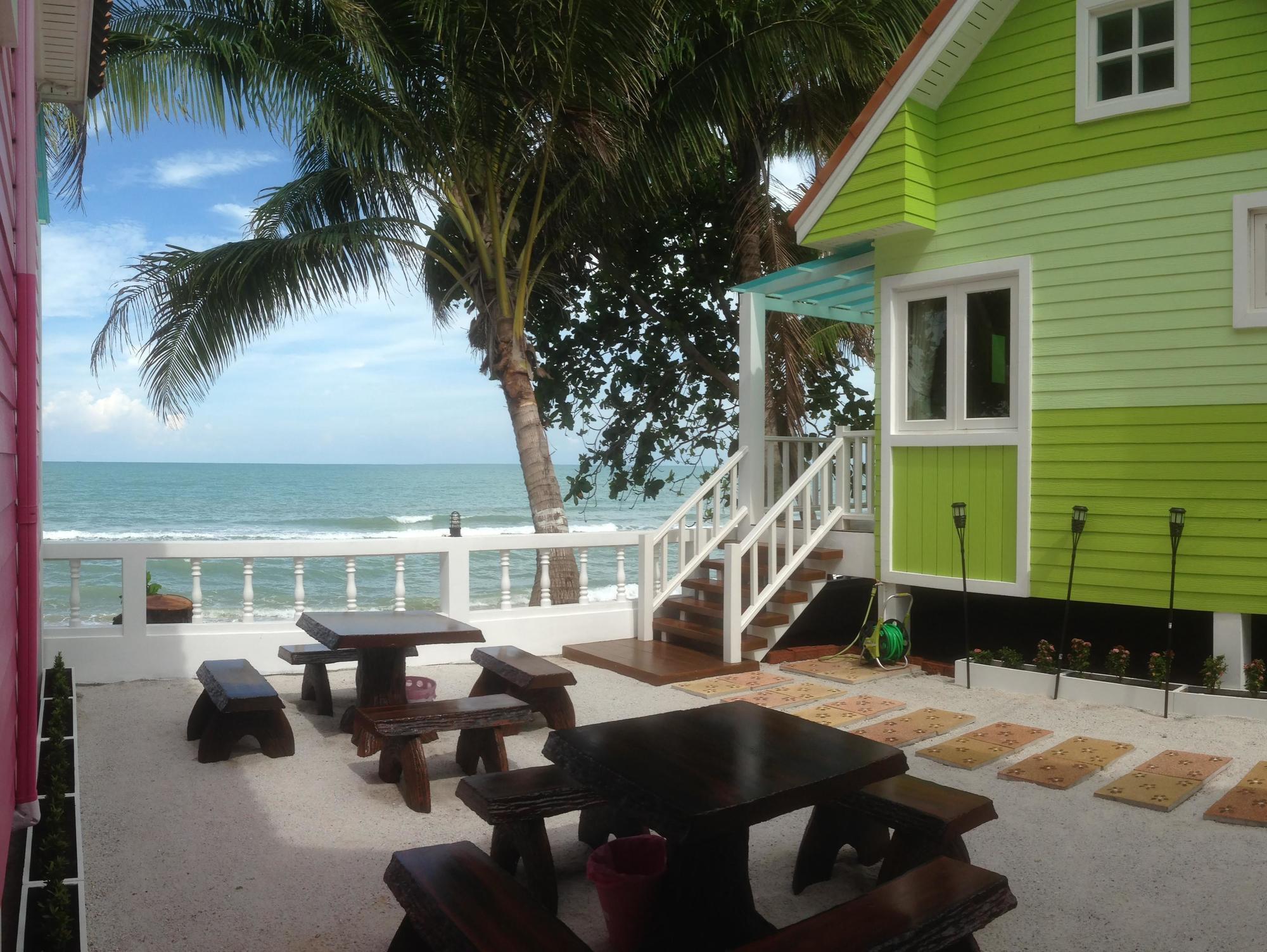 Hotel Teeny Beach à Sichon Extérieur photo